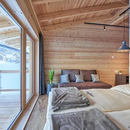 Ξενοδοχείο με διαμερίσματα Xeis 3*