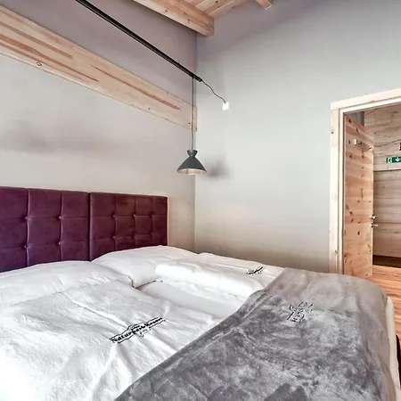 Xeis Apartmanhotel 3*