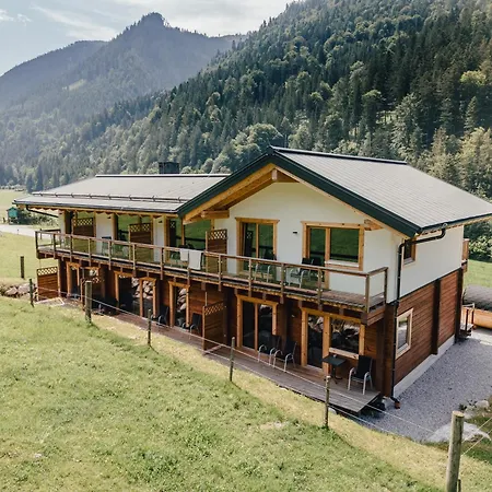 Xeis Lejlighedshotel